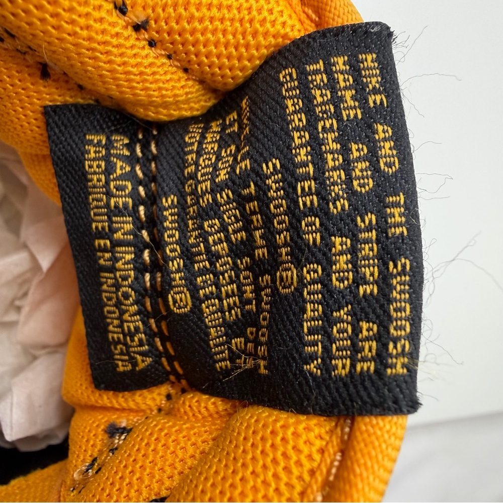 Nike Black and Yellow Athletic Shoes - Picture 8 of 10